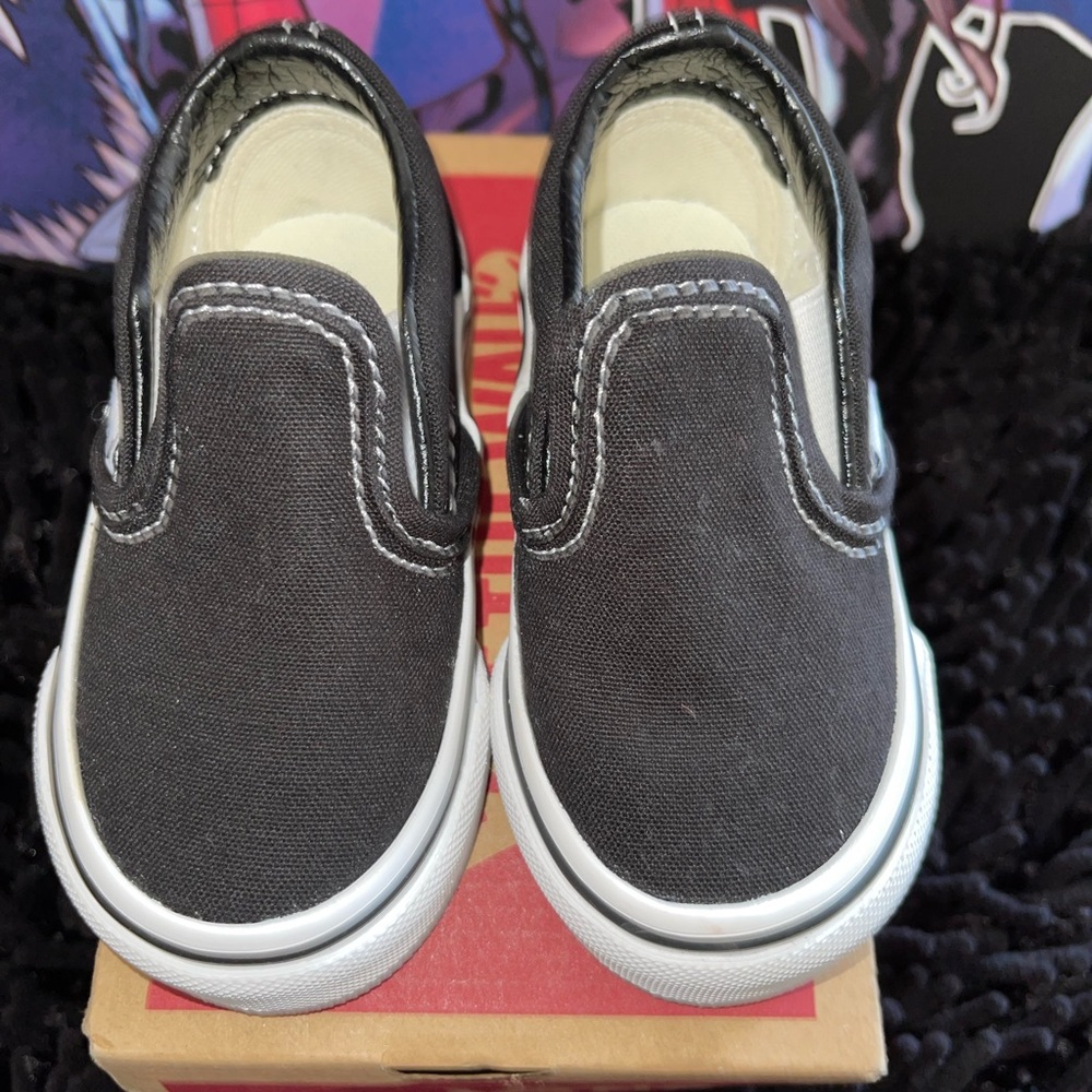 VANS - Picture 8 of 9
